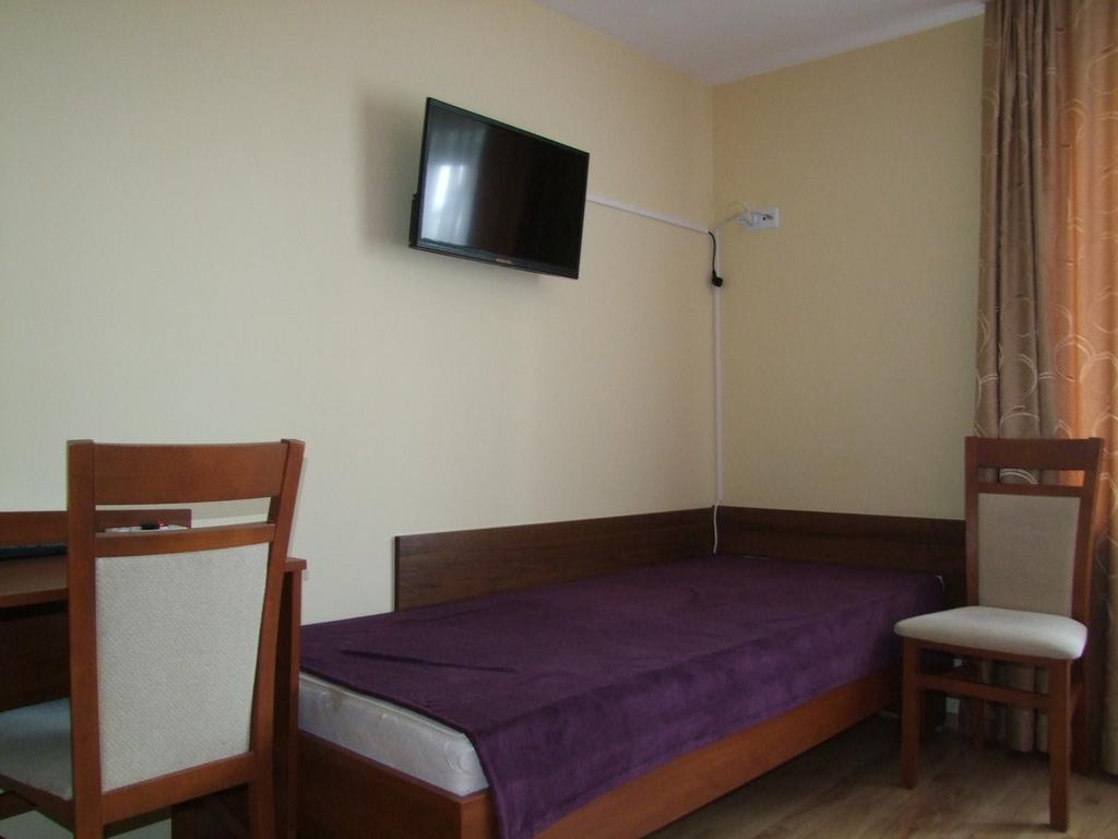 Warnenczyka 85A Bezplatny Parking, Faktura, Prywatna Lazienka, Klimatyzacja Rzeszow Luaran gambar